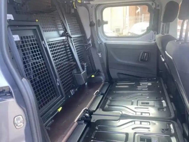 Peugeot Partner iii taille xl bdi 130 s&amp;s eat8 cab app — photo 2