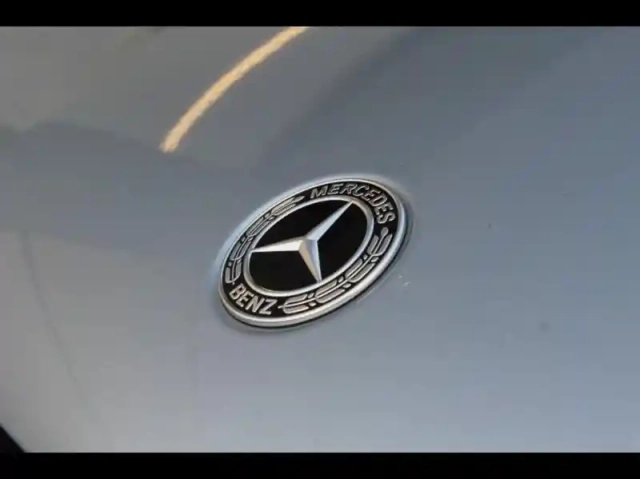 Mercedes Glc coupé 300 d e hybrid 197+136ch amg line 4matic 9g-tronic — photo 4
