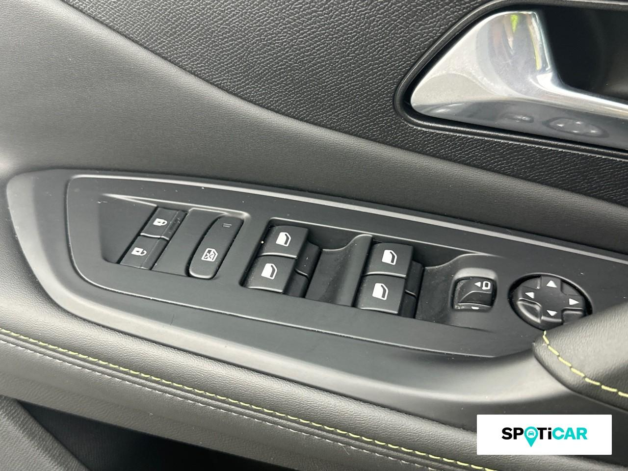 Peugeot 308 sw phev 225ch gt e-eat8 — photo 19
