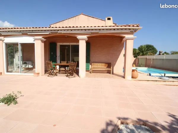 Maison 100m3 piscine habitable de plain-pied