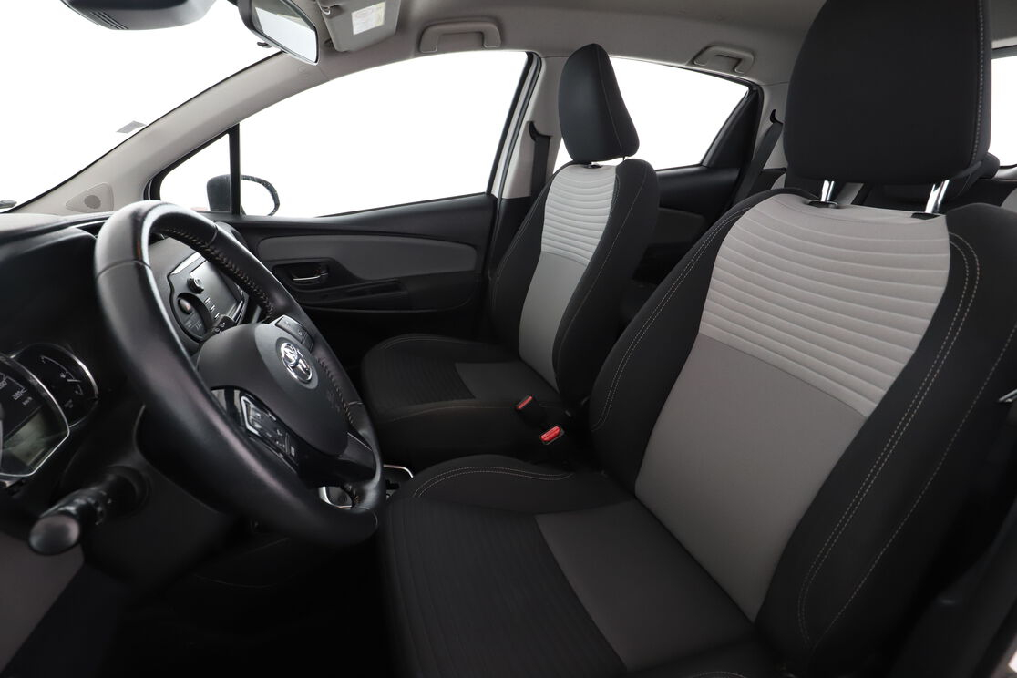 Toyota Yaris 1.5 Hybrid France — photo 9