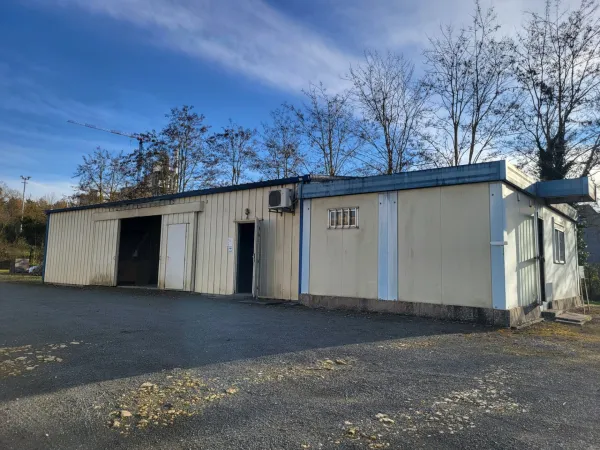Commerce 4 pièces 172 m²
