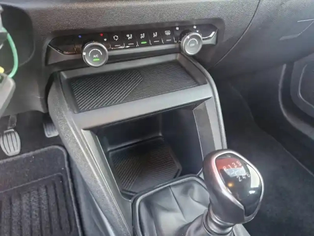 Citroën C4 puretech 100 s&amp;s bvm6 — photo 21