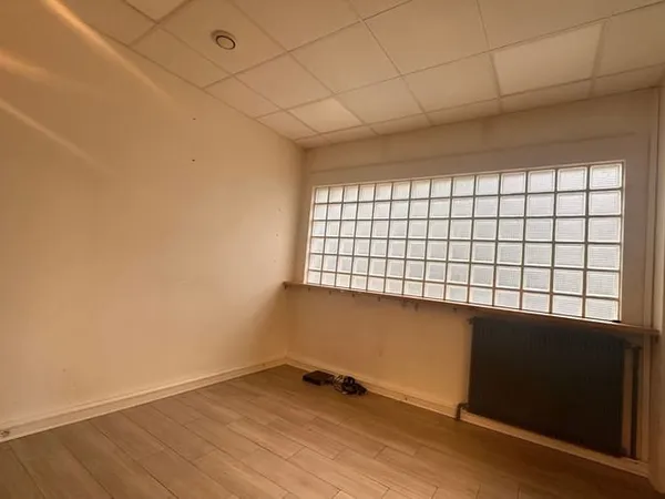 Local commercial 86 m²