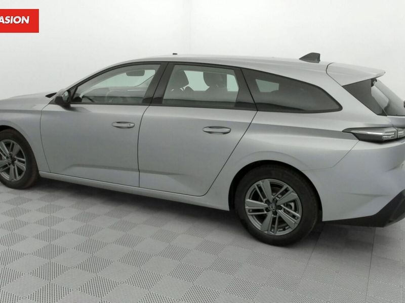 Peugeot 308 III 1.5 BlueHDi 130ch Active Pack — photo 30
