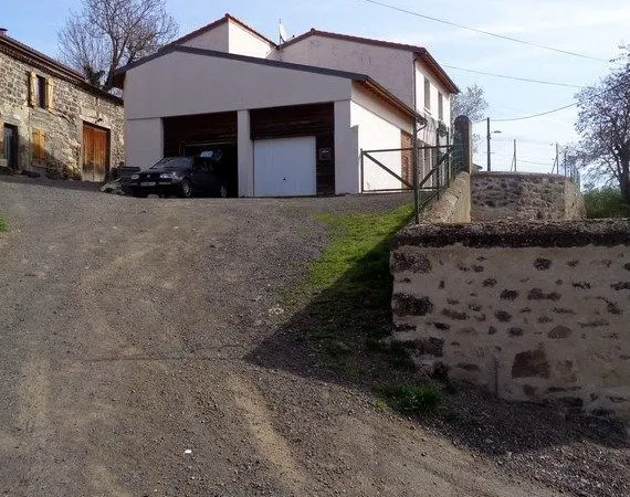 Appartement F3 Dans maison avec 2 appartements
