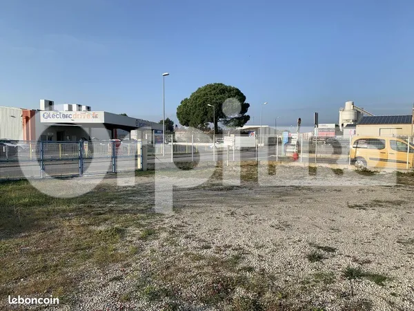 Local commercial 75 m²