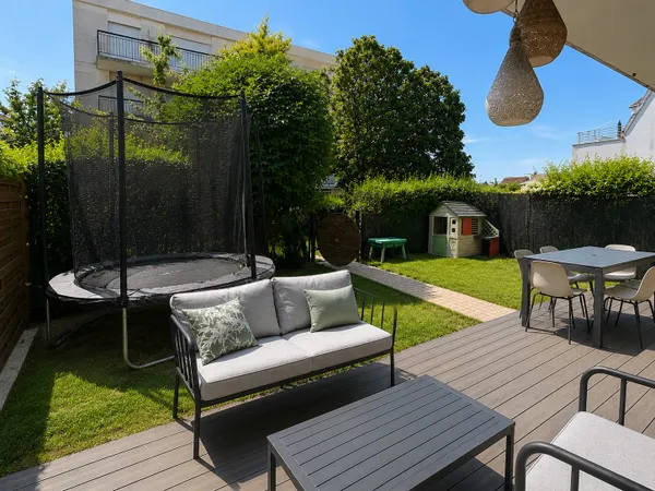Vends appartement lumineux avec jardin privatif