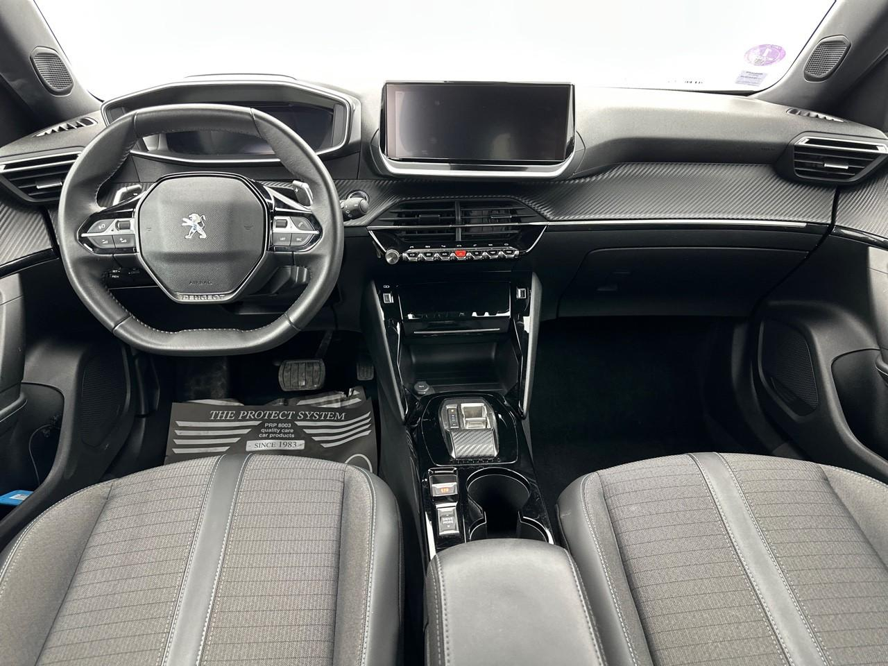 Peugeot 2008 puretech 130 s&s eat8 allure pack — photo 11