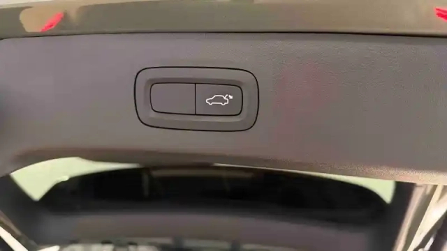 Lynk&Amp;Co 01 1.5 phev 276 ch — photo 7