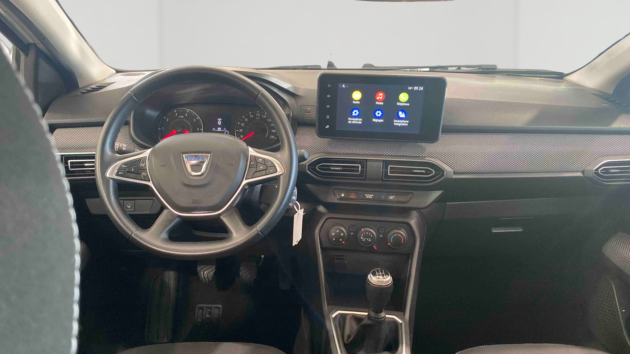 Dacia Sandero SCe 65 - 22 — photo 9