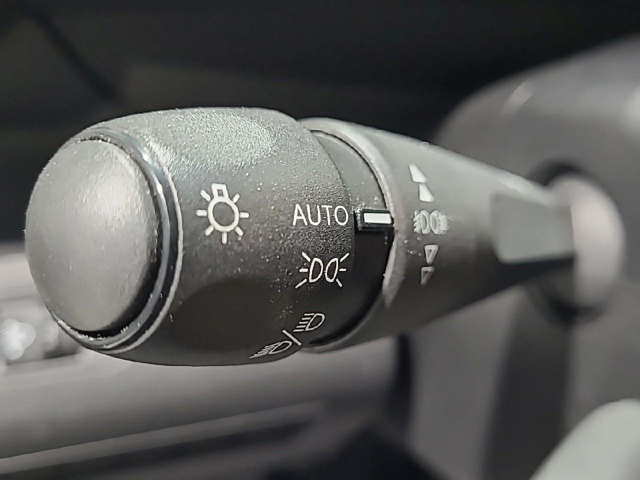 Citroën C3 Aircross puretech 130 s&s eat6 shine pack — photo 24