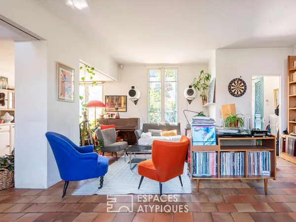 Maison de caractère avec atelier de création et jardin au Charentonneau