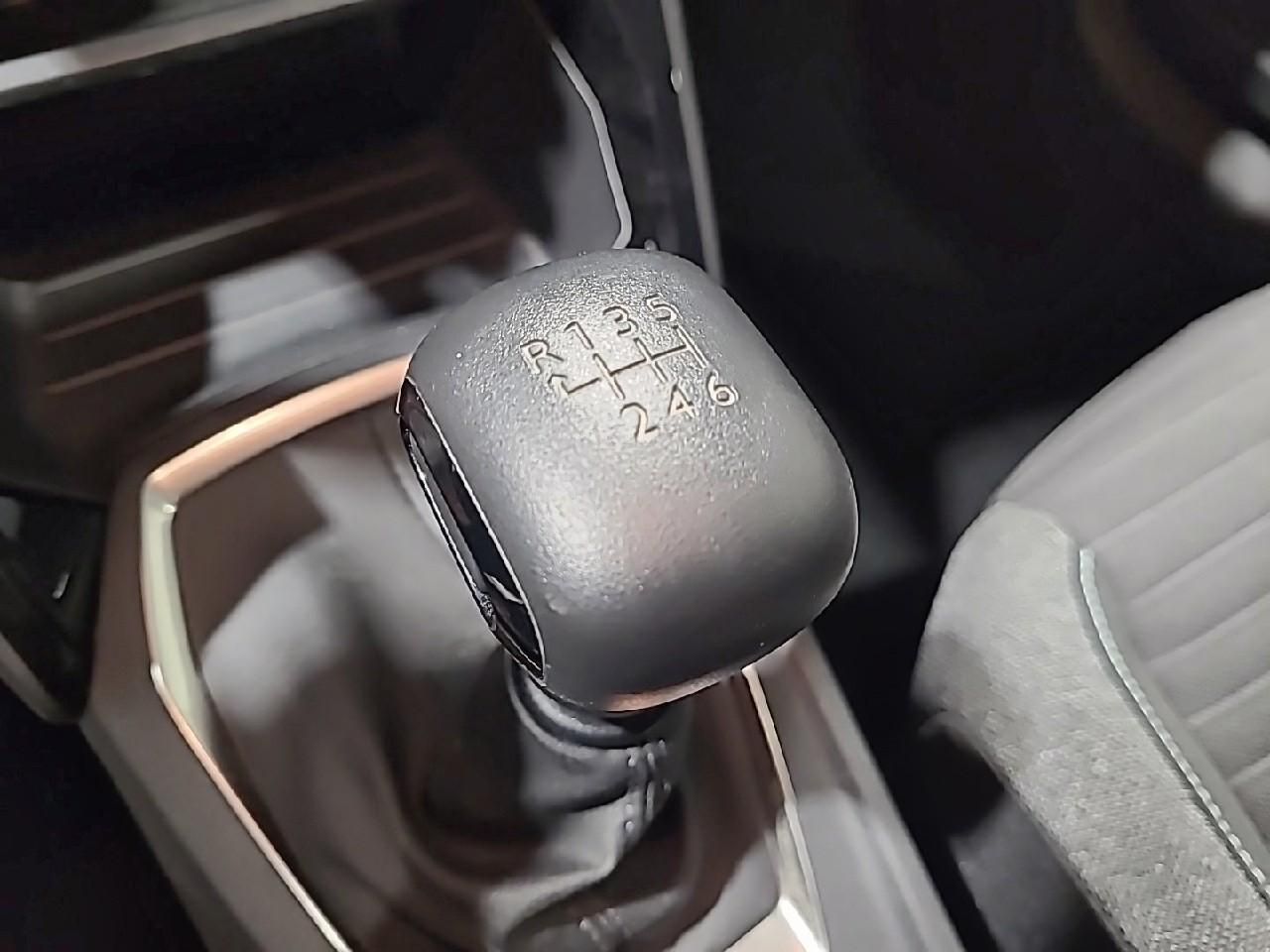 Peugeot 208 puretech 100 s&s bvm6 style — photo 17