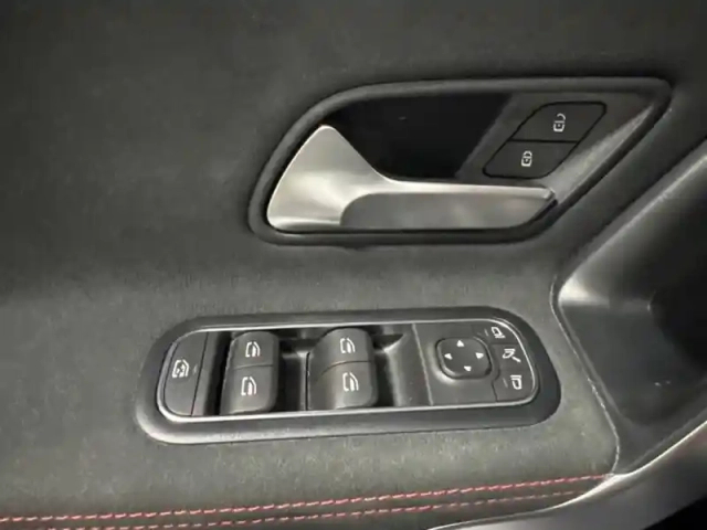 Mercedes Classe A 250 e amg line — photo 14