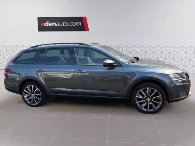 Skoda Octavia combi 2.0 tdi 184 ch scr fap dsg7 4x4 — photo 6