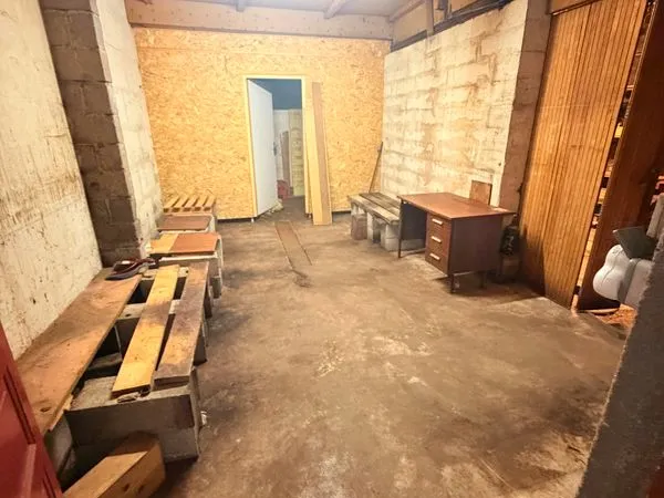 🏡 à vendre - local à transformer en loft / local pro - brive-la-gaillarde