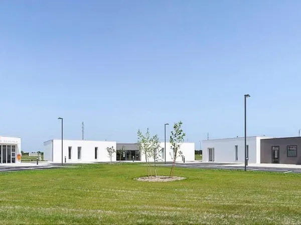 Local d'activité 330 m²
