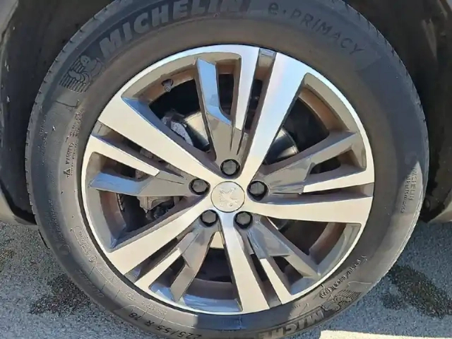 Peugeot 3008 puretech 130ch s&amp;s bvm6 — photo 13