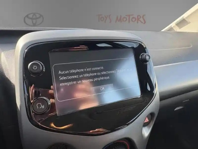 Toyota Aygo 1.0 vvt-i x-play — photo 12