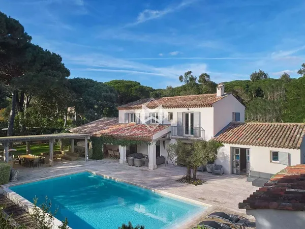 Villa 7 pièces 260 m²