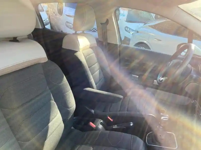 Citroën C3 110ch s&amp;s shine 120-123g — photo 17