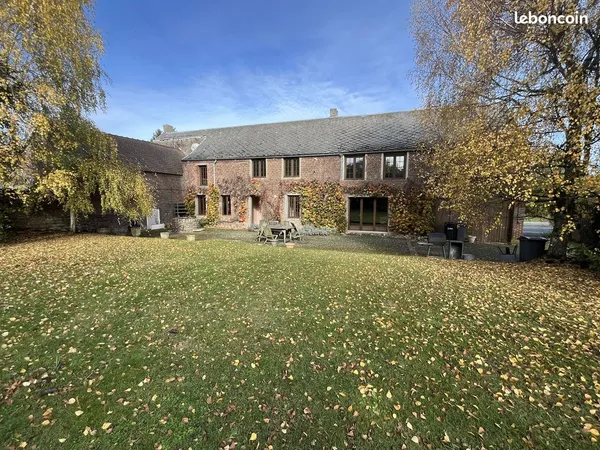 Maison 10 pièces 244 m²