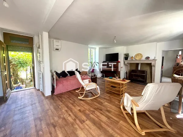 Maison pleine de charme sans vis-à-vis ni voisin !