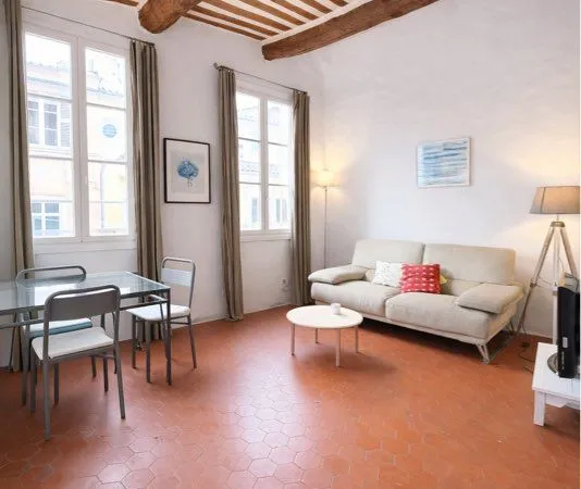Location appartement rue Fabrot centre ville