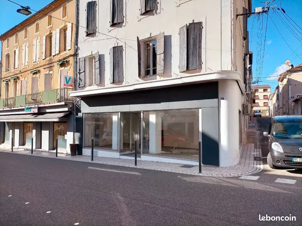 Local commercial centre ville
