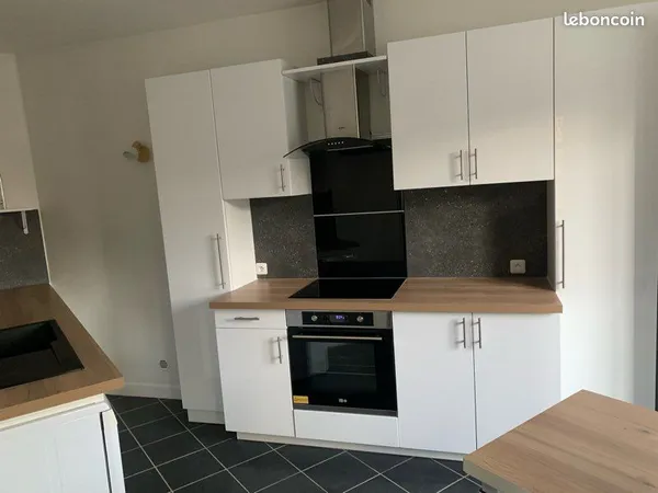 Appartement F2/3 refait
