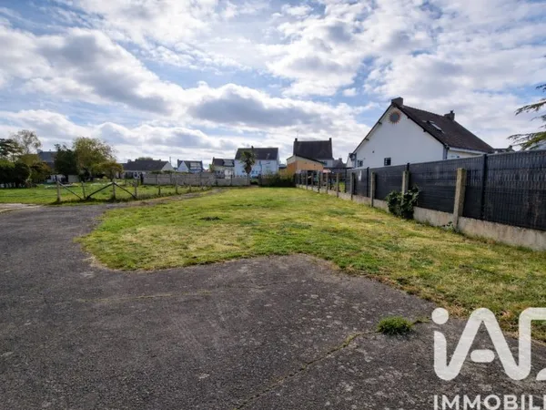 Terrain 563 m²
