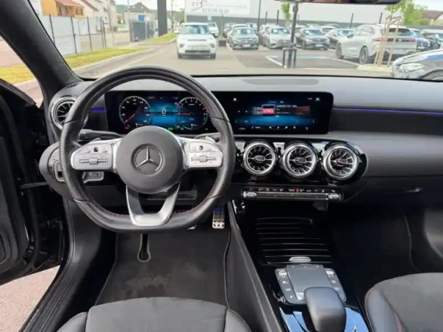 Mercedes Classe A 250 e berline amg line — photo 32