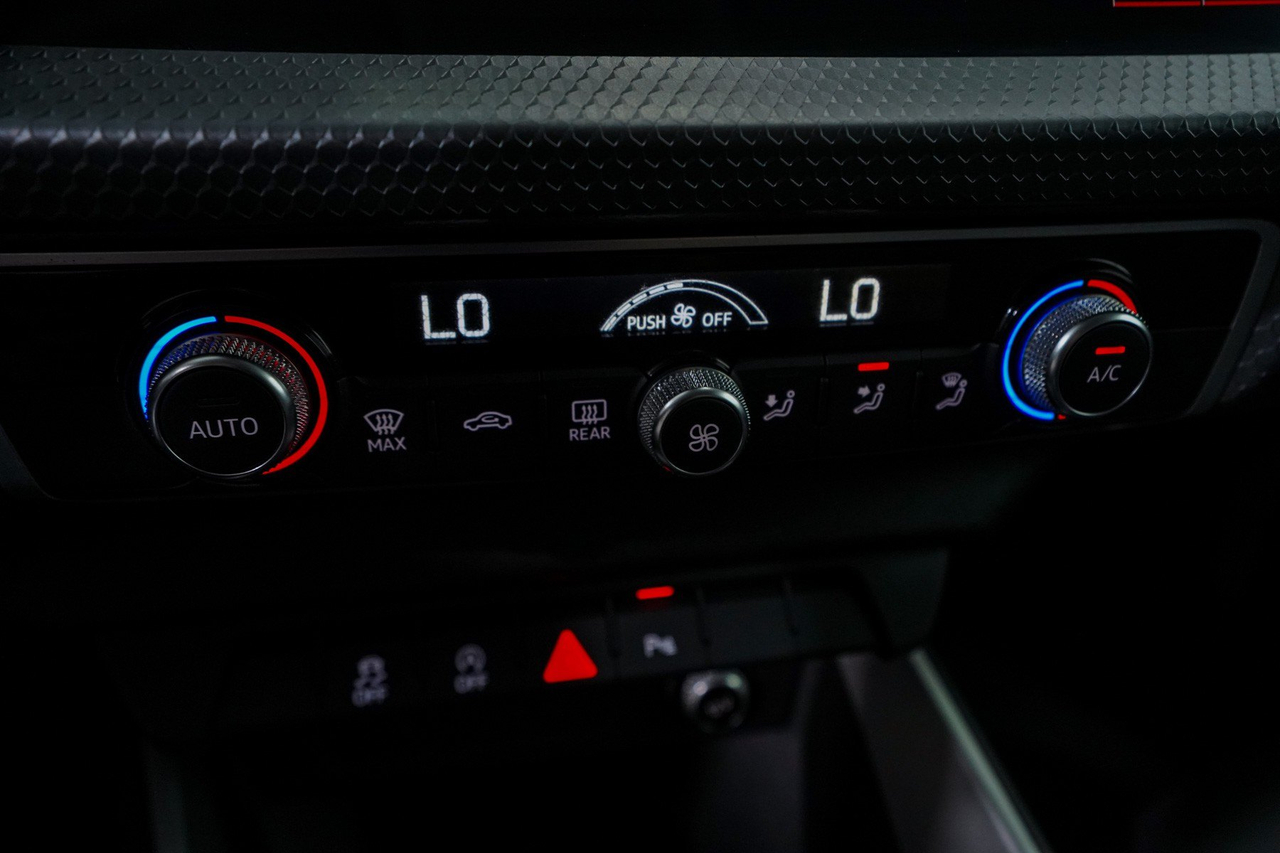 Audi A1 Sportback — photo 24