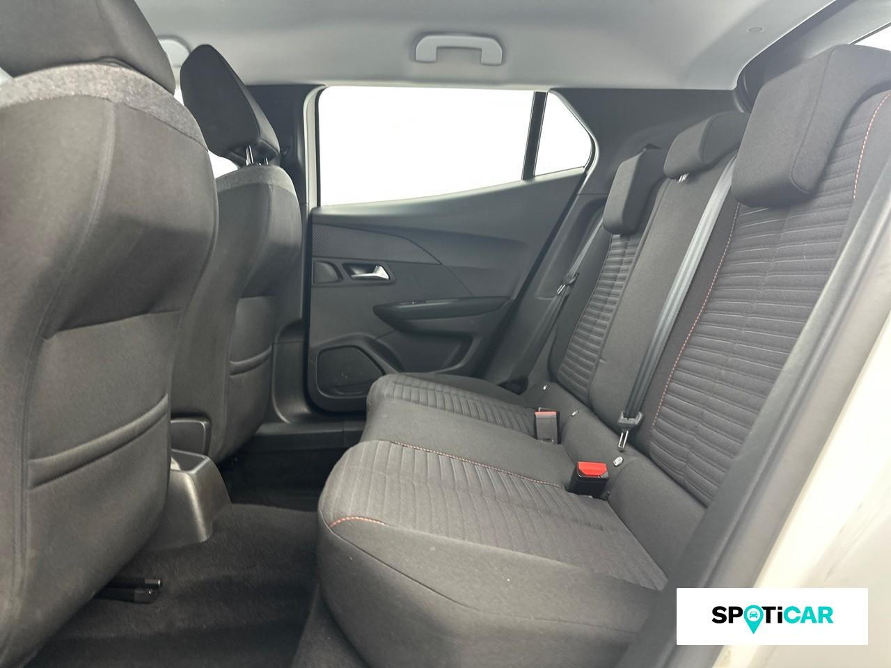 Peugeot 2008 1.2 puretech 100ch s&s active — photo 10