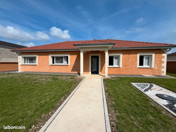Maison individuelle de plain pied - 6 pièces 178m²