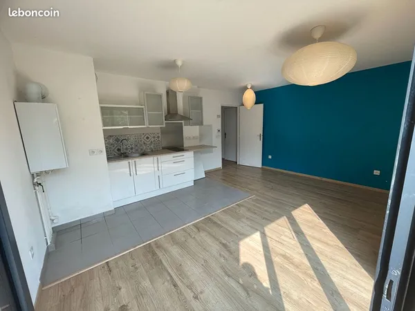 Studio 1 pièce 30 m²