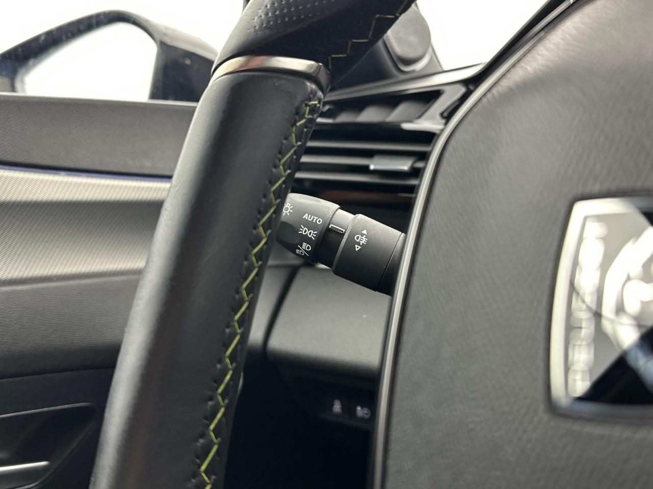 Peugeot 308 phev 225 e-eat8 gt pack — photo 20