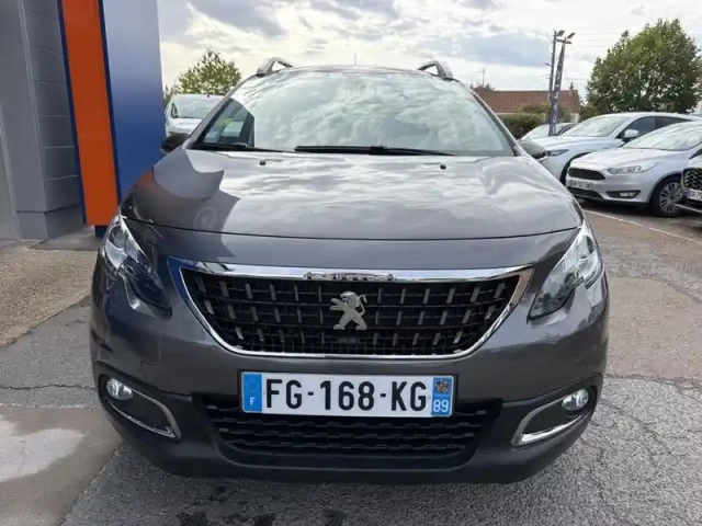 Peugeot 2008 1.5 bluehdi 100ch e6.c signature s&amp;s bvm5 86g — photo 2