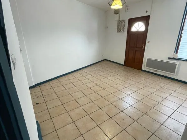 Maison de ville avec jardin et cave - louée 620 /mois, idéale investisseur