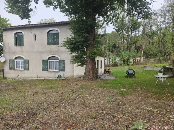Maison de 140 m² 3 chambres avec jardin et garage