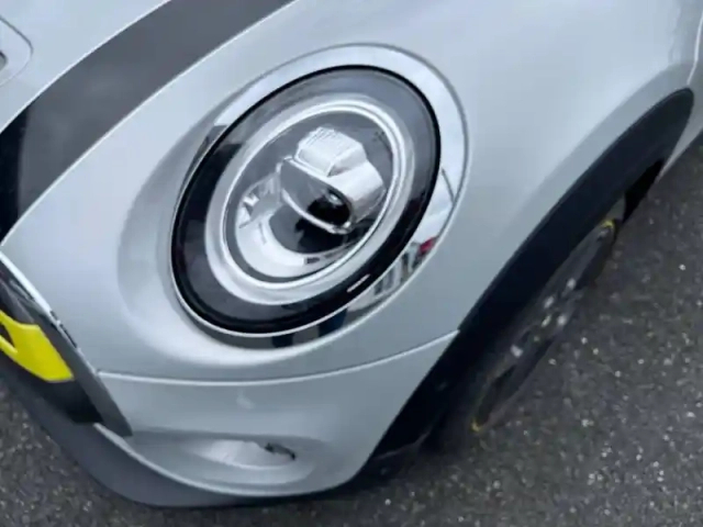 Mini Mini hatch 3 portes cooper se 184 ch — photo 37