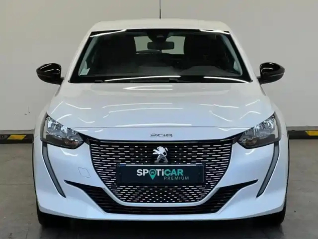 Peugeot 208 e- 136ch like — photo 2