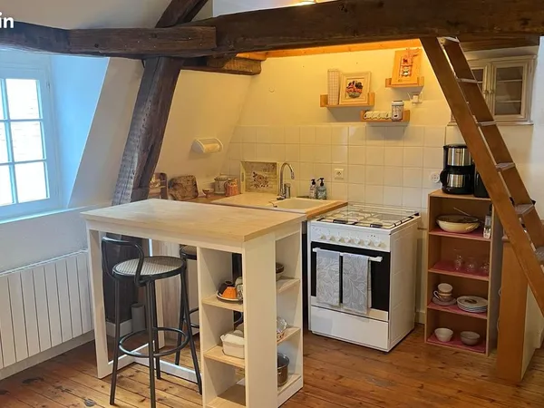 STUDIO meublé quartier Cathédrale