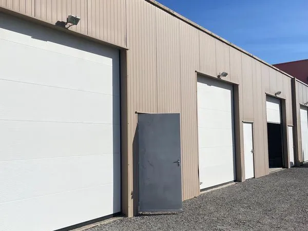 Box/garage isolé 66m² - idéal stockage/atelier - Audenge