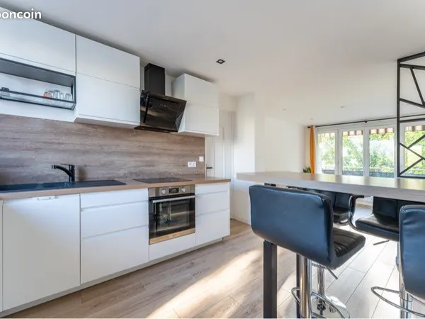 Appartement 4 pieces centre ville