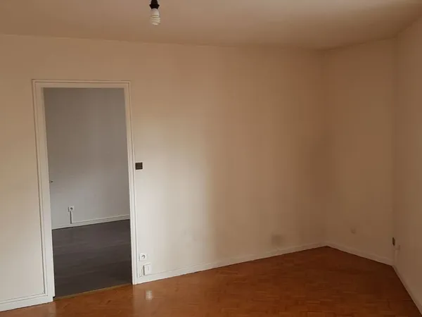 T2 53m² Balcon + Parking + Cave à Lyon 3