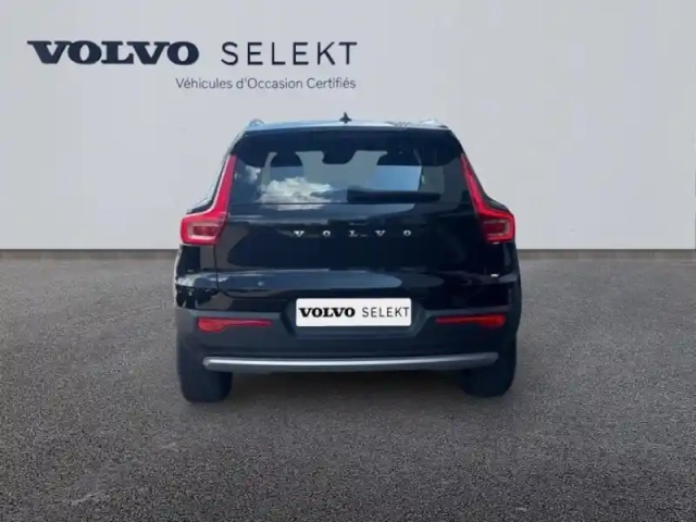 Volvo Xc40 t2 129ch momentum business geartronic 8 — photo 4