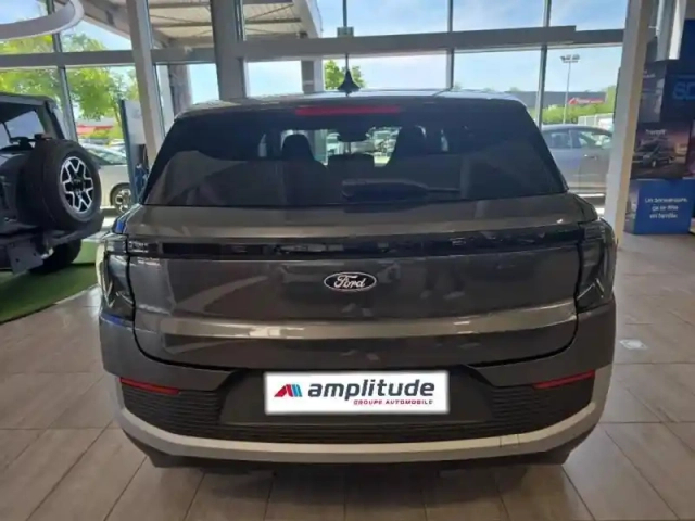 Ford Explorer 286ch extended range 79kwh select rwd — photo 6