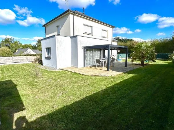 Maison de 105 m² - 4 chambres - Terrain de 582 m² - Saint-Pierre-la-Cour